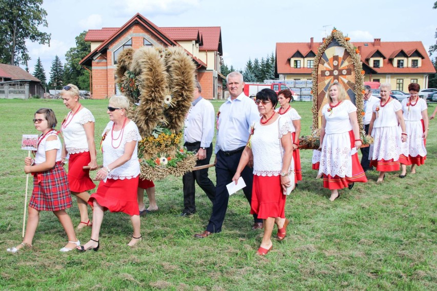 Rolnicy świętowali na Przeglądzie Wieńca Dożynkowego Gminy Mielec w Chorzelowie [ZDJĘCIA]