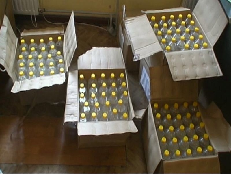 90600 papierosów, 700 kg tytoniu i 200 litrów alkoholu przechwycili inowrocławscy policjanci