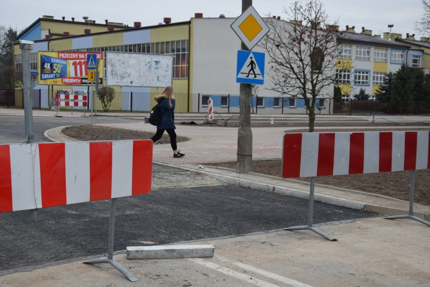 Ostrołęka. Koniec remontu ul. Blachnickiego już blisko. Skrzyżowanie z Sikorskiego już gotowe [ZDJĘCIA]