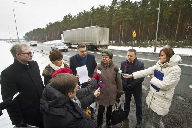 Bydgoscy i toruńscy parlamentarzyści deklarują, że łączą siły i wspólnie działają na rzecz budowy trasy S10