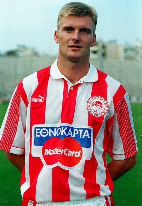 Andrzej Juskowiak w koszulce Olympiakosu Pireus