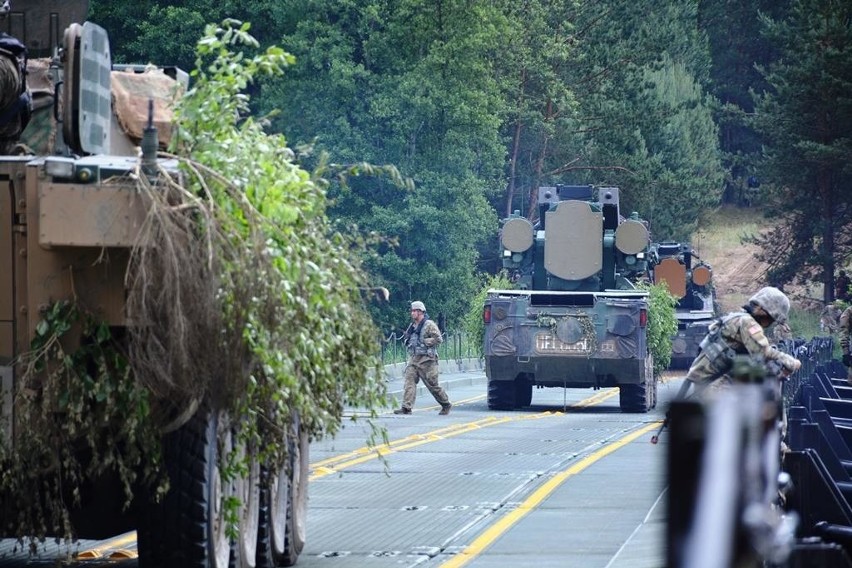 Nasze rośki i osy przejechały po amerykańskim moście. Trwa Saber Strike 2018 