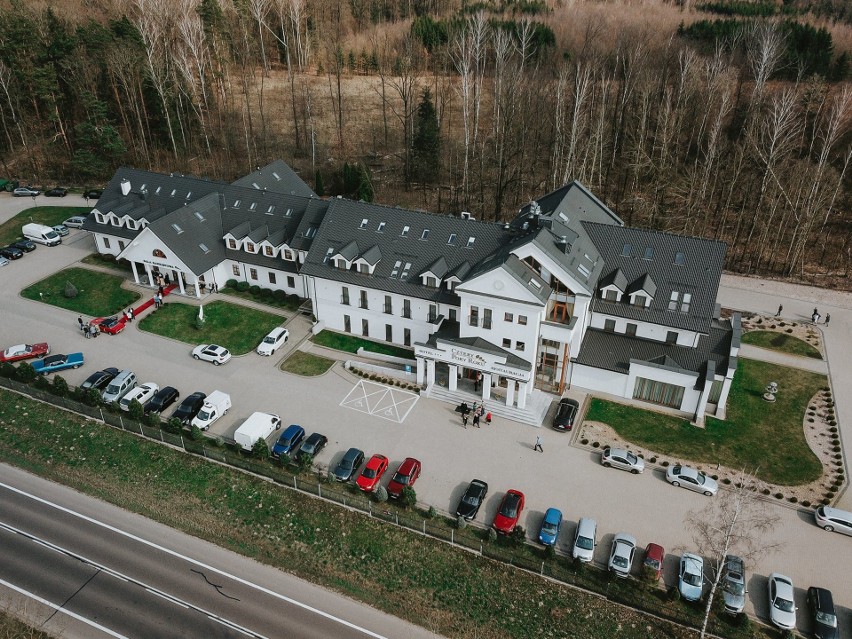 Hotel Cztery Pory Roku w Pilikach koło Bielska Podlaskiego -...