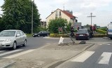 Wadowice. Kierowca zdemolował znaki i rondo bo zasnął za kierownicą