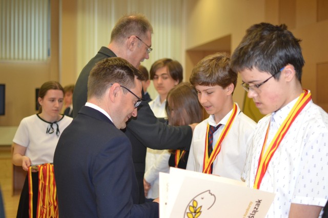 Uczniowie dolnośląskich szkół odebrali nagrody w konkursie "zDolny Ślązak".