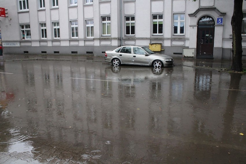Ogromna ulewa w Koszalinie i regionie. Zalane ulice, domy i piwnice [ZDJĘCIA]