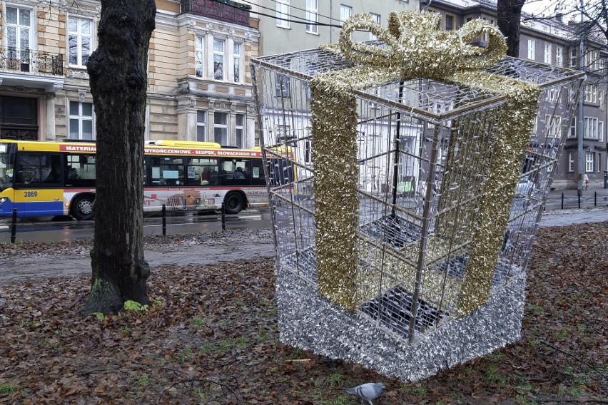 Zmieni się świąteczna dekoracja miejskich plantów w Słupsku (zdjęcia)