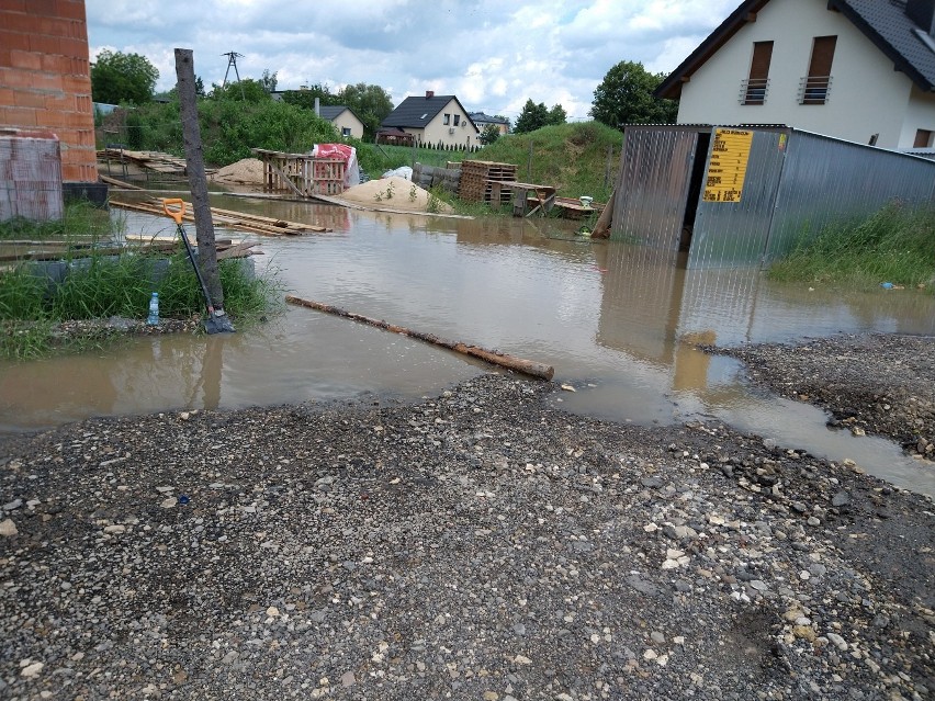 Mieszkańcy ulicy Niemena w Lublińcu są regularnie zalewani...