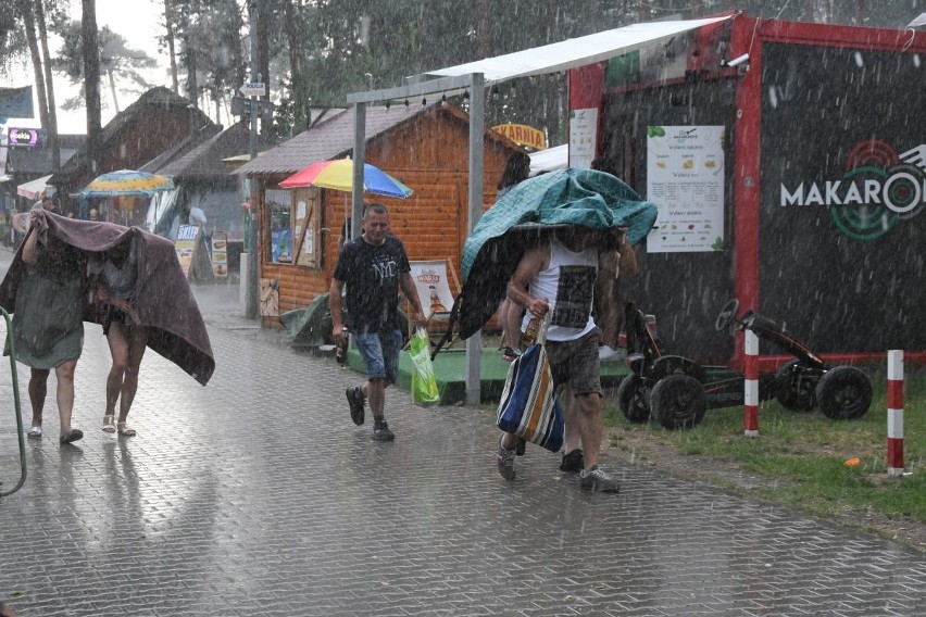 Ludzie w popłochu zaczęli uciekać