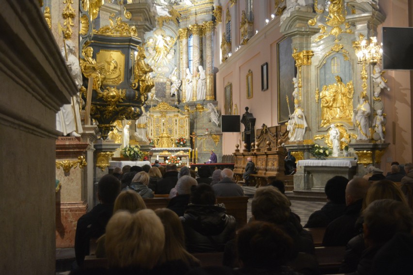 Msza za zmarłych w miechowskiej bazylice Grobu Bożego