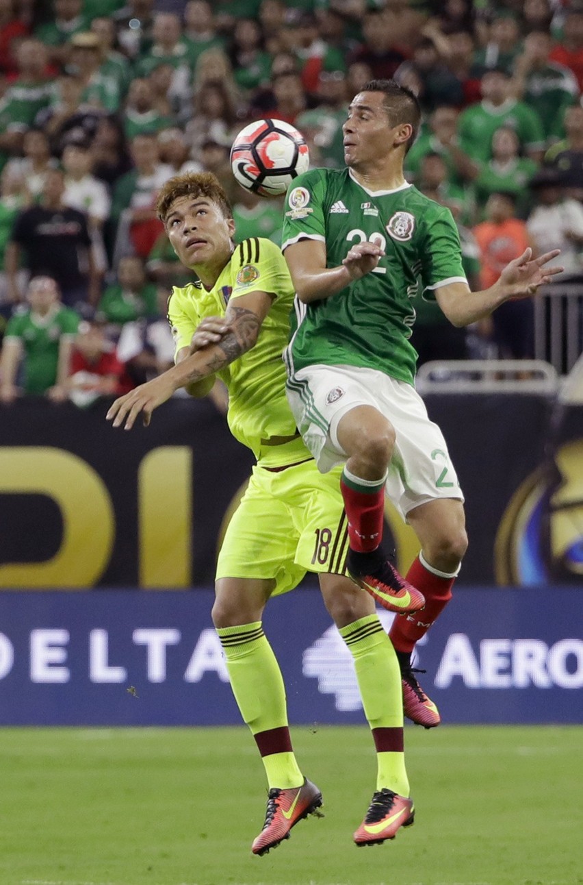 Copa America. Fantastyczne trafienia! Remis w starciu Meksyku z Wenezuelą [ZDJĘCIA]