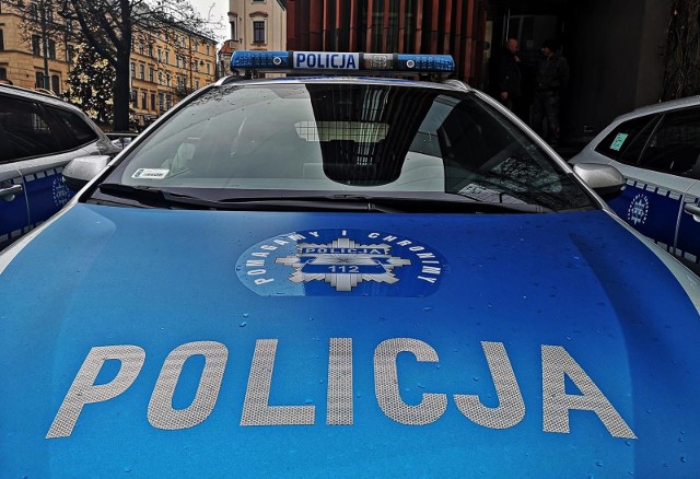 Mężczyzna tłumaczył policjantom, że jedzie do Wrocławia, a nawigacja pokierowała go najszybszą drogą