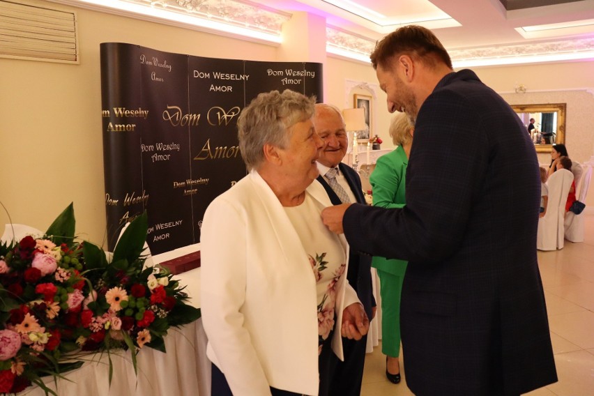 Złote Gody w Makowie Mazowieckim. Są małżeństwami już 50 lat! Zobaczcie zdjęcia z wyjątkowego jubileuszu. 21.06.2022