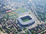 Najpiękniejsze stadiony piłkarskie w województwie śląskim i relikty PRL. Gdzie udało się wybudować nowe, a gdzie kibice wciąż czekają 