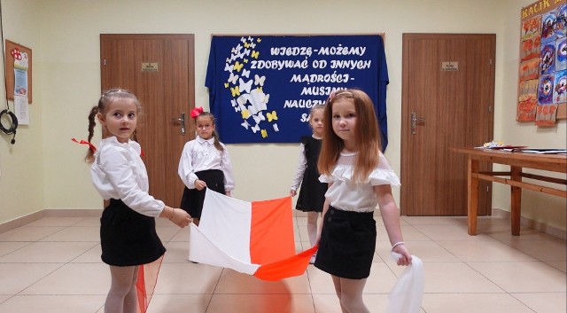 Święto Niepodległości obchodzono w wielu miejscach w gminie Bliżyn, między innymi w szkole w Sorbinie.