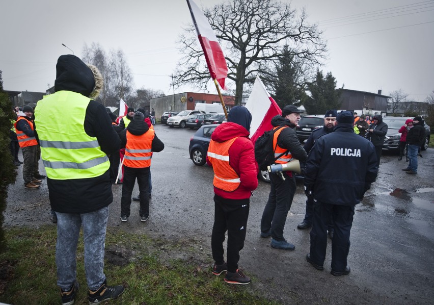 Droga krajowa nr "6" w Malechowie była w czwartek cyklicznie...