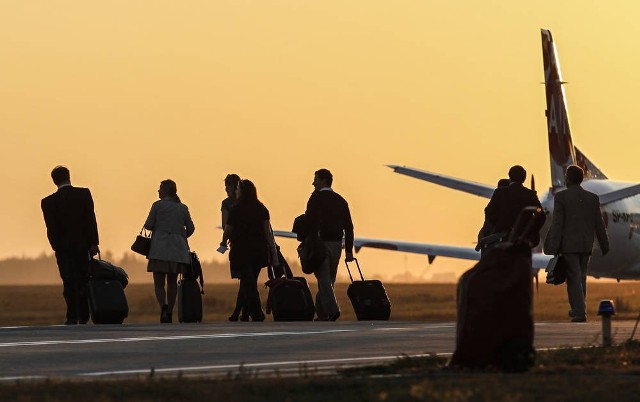 Specjaliści wielu branż, wykształceni w Polsce, wyjeżdżają potem do pracy zagranicą