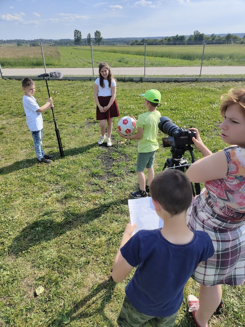 W czerech świetlicach w gminie Wieniawa uczyli się fotografii. Zobacz zdjęcia z zajęć