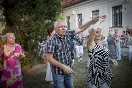 Fastowska potańcówka przyciągnęła nie tylko byłych pracowników. Zabawa była przednia!