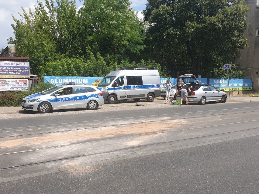 Wypadek trzech aut na ul. Limanowskiego. Dwie osoby ranne! ZDJĘCIA (AKTUALIZACJA)