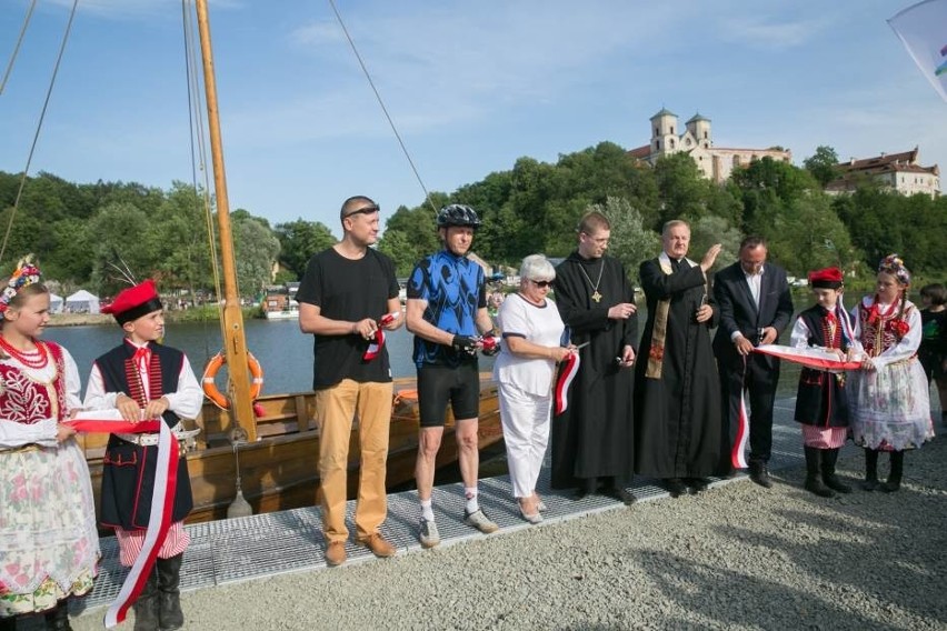 Prom znów połączył dwa brzegi Wisły [ZDJĘCIA, WIDEO]