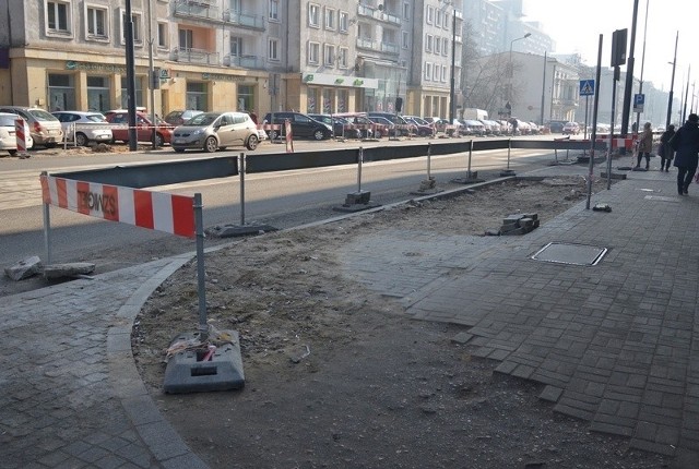 W pierwszej kolejności chodniki będą remontowane po obu stronach ul. Piotrkowskiej, między al. Mickiewicza a ul. Żwirki i ul. Wigury.