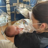 Musiała zwrócić koszty porodu. Zagmatwana sprawa ubezpieczenia 24-letniej Rakhimy z Kirgistanu