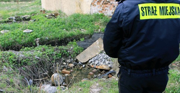 Wiele wskazuje na to, że przynajmniej część z nich to powojenne miny ćwiczebne.