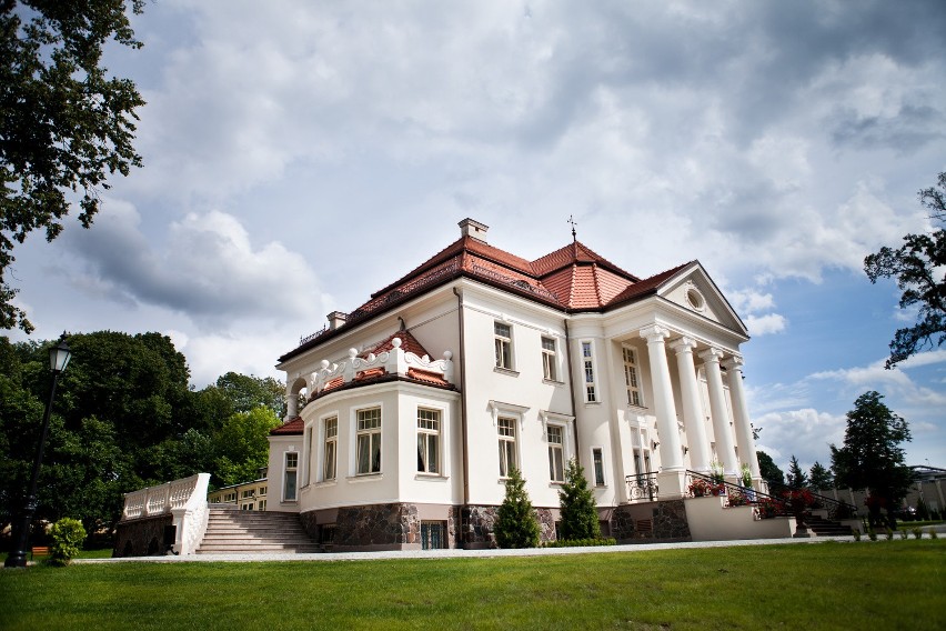 Pałac Tłokinia Restauracja Hotel