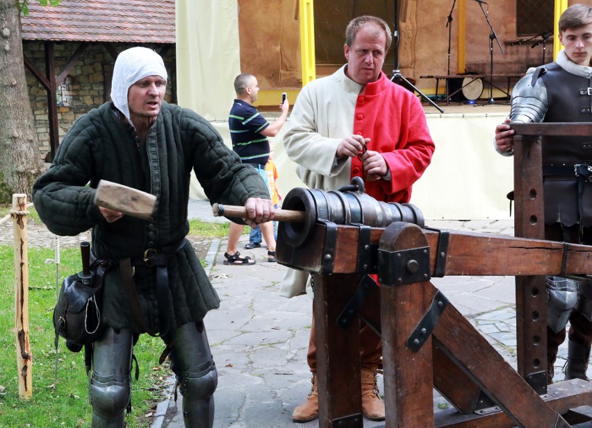 Nowy Sącz. Muzycy kontra artylerzyści [ZDJĘCIA, WIDEO]