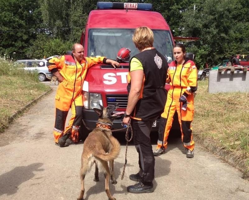 Kęty. Grupy poszukiwawczo-ratownicze z Polski i Czech ćwiczyły na poligonie w Grojcu [ZDJĘCIA]