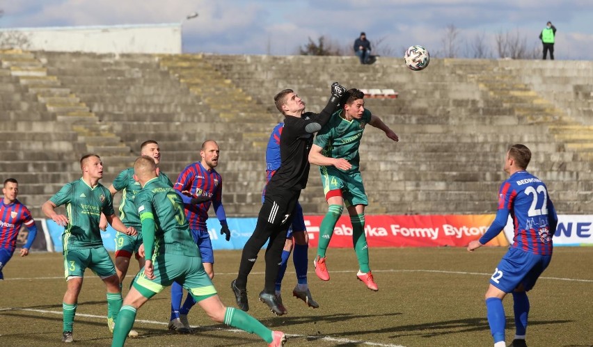 Polonia Bytom wygrała z rezerwami Miedzi Legnica 1:0...