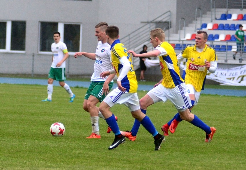 Radomiak Radom pokonał u siebie Olimpię Elbląg 4:0.