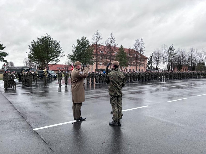 Przysięga żołnierzy 4 Warmińsko-Mazurskiej Brygady Obrony Terytorialnej. Zdjęcia
