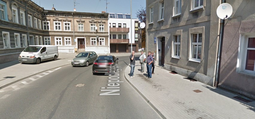 Koszalinianie na zdjęciach Google'a Street View . Co robią...