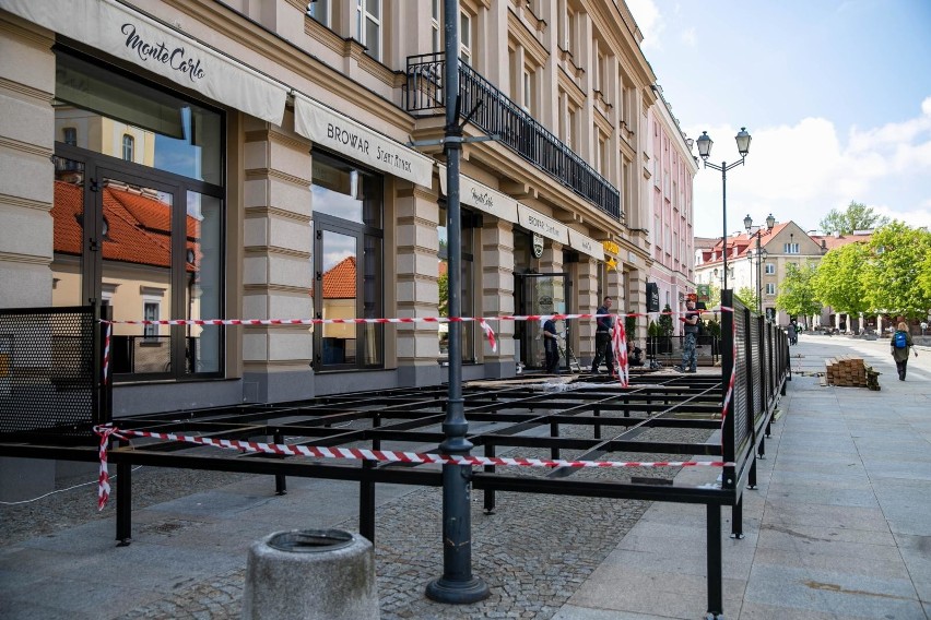 Na Rynku Kościuszki praca wre! Restauratorzy rozkładają...