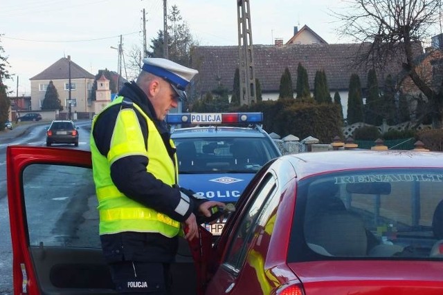 Tylko wczoraj, w ciągu czterech godzin trwania akcji &#8220;Trzeźwy poranek&#8221;, policjanci z Nysy i Opola zatrzymali 4 kierowców prowadzących pod wpływem alkoholu.