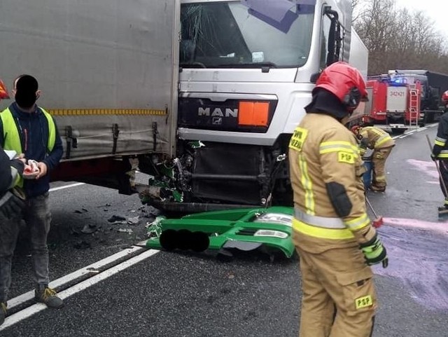Zderzenie ciężarówek w Cierpicach