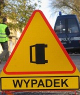 Kolejny wypadek na obwodnicy Szydłowca! W stojącą na światłach osobówkę uderzył samochód dostawczy