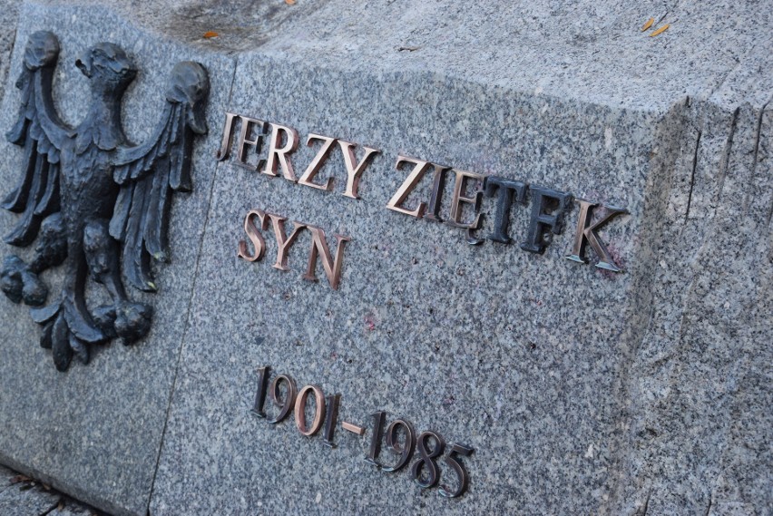 Pomnik gen. Jerzego Ziętka w Katowicach