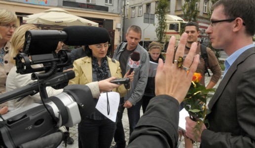 Autorem bloga stopdombrowiczowi.pl jest Tomasz Mazur