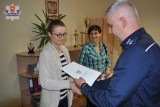 Policjanci podziękowali paniom, które pomogły zatrzymać pijanego kierowcę w Łukowie (ZDJĘCIA)