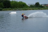 Plaża Dojlidy znów oblegana. Niedzielny relaks nad wodą i nowa atrakcja - wyciąg do sportów wodnych w Wakeparku (zdjęcia)