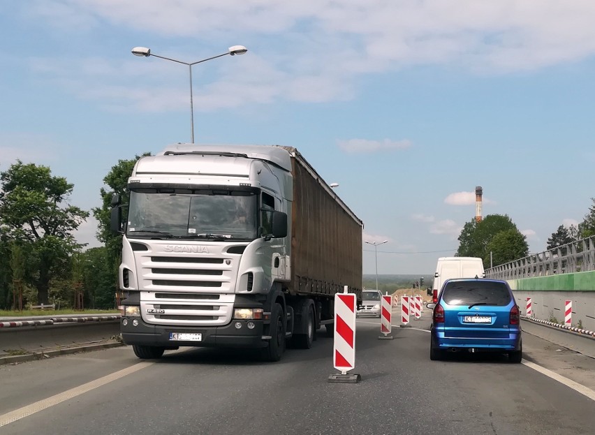 Utrudnienia na skrzyżowaniu ul. Spokojnej i Krzyskiej