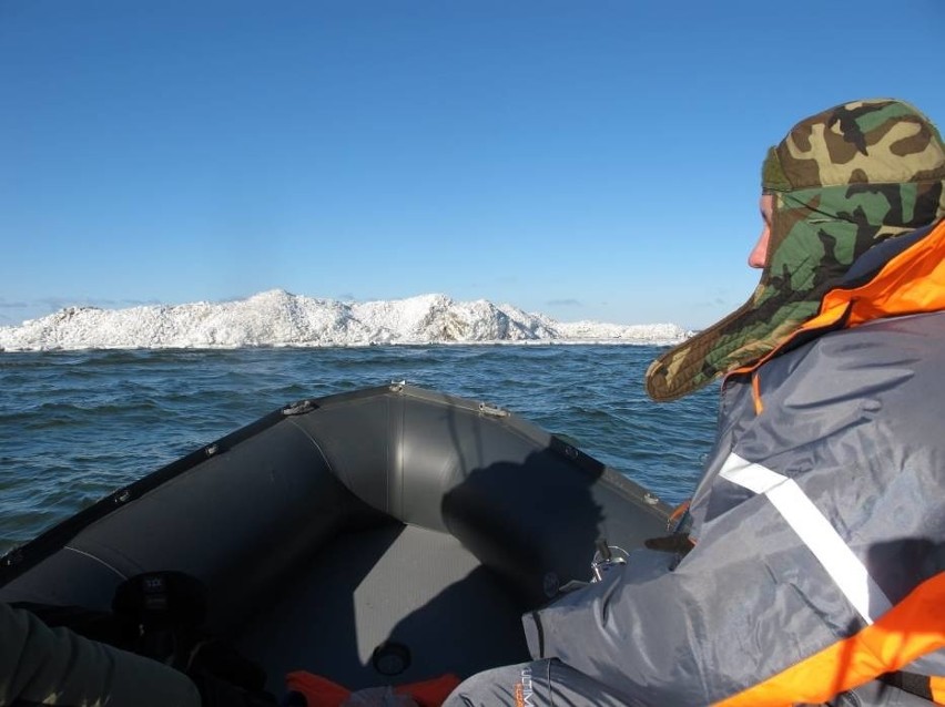 Niezwykłe! Mała Arktyka na Zatoce Puckiej. W 2011 roku na morzu pojawiły się... góry lodowe. Zobaczcie zdjęcia!