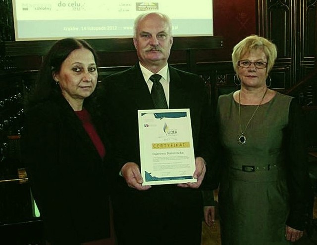 Podczas gali na  Uniwersytecie Jagiellońskim w  Krakowie certyfikat odebrał burmistrz Dąbrowy Tadeusz Ciszkowski (na zdjęciu).