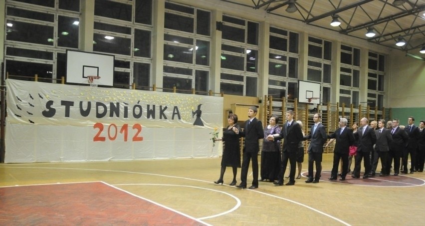 Studniówka 2012: Bal maturalny XXXII LO.