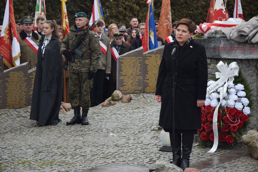 Premier Beata Szydło i Anna Maria Anders w Augustowie