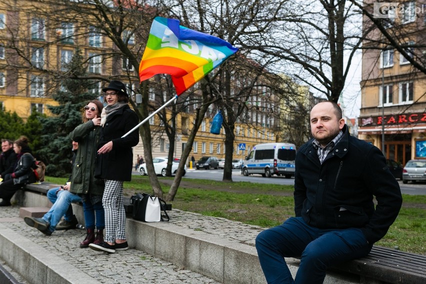 "Dość rasizmu i faszyzmu". Manifestacja przeciw rasizmowi i faszyzmowi w Szczecinie (16.03.2019) [WIDEO, ZDJĘCIA]