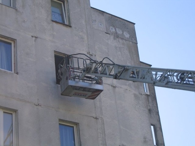 Strażacy rano pojawili się przy ul. Liściastej w Łodzi.